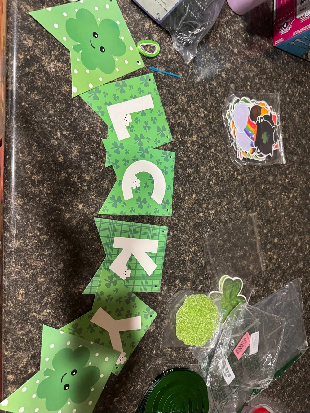 30 Piece St. Patrick's Day Hanging Decoration Set, 'Lucky' Banner